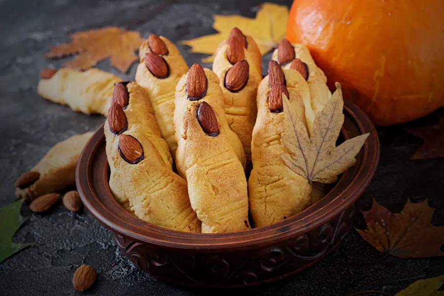 RECETTE HALLOWEEN DOIGTS DE SORCIÈRE