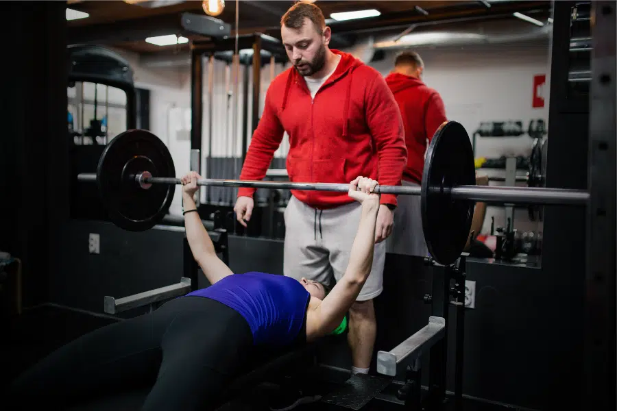 Musculation à la Salle de Sport de MAGICFIT Méré